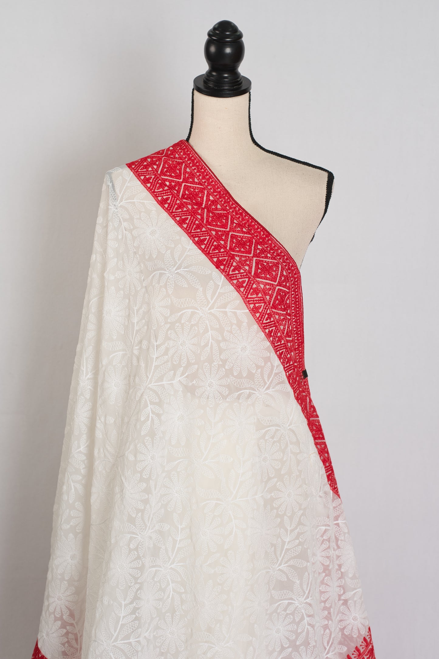 Sakuntala : White and Red Semi Georgette Embroidery Designer Saree image 4