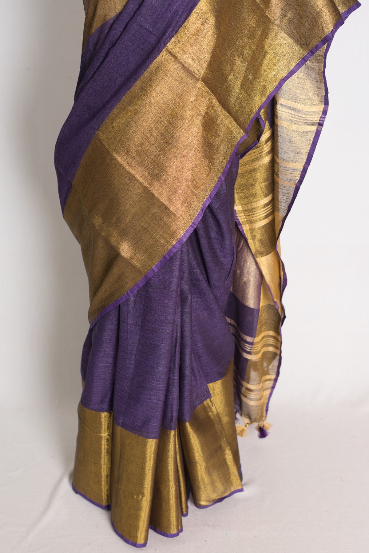 Sreya : Royal Purple Pure Linen Saree with Wide Antique Gold Zari Border image 6