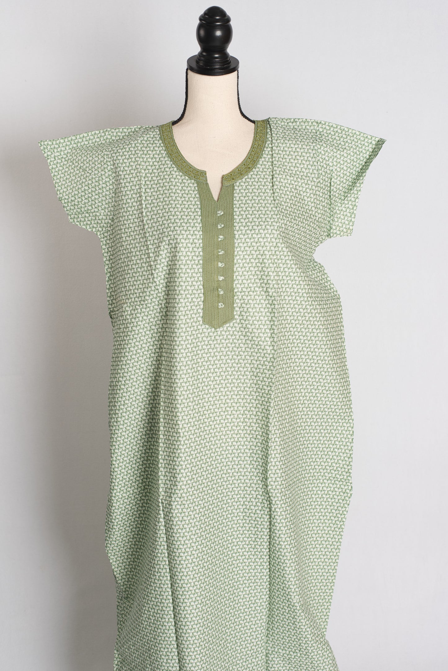Printed Green Pure Cotton Indian Women Nighty in Regular Size image 0