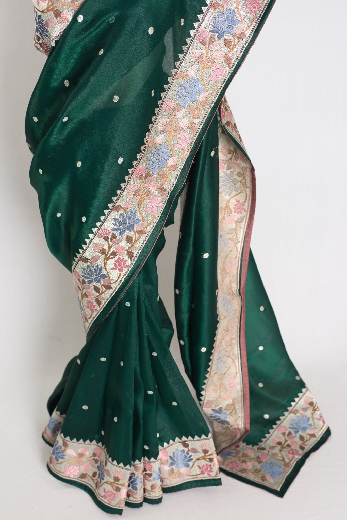 Farheen : Bottle Green Thread Embroidery Party Wear Organza Saree - Saree Mandi