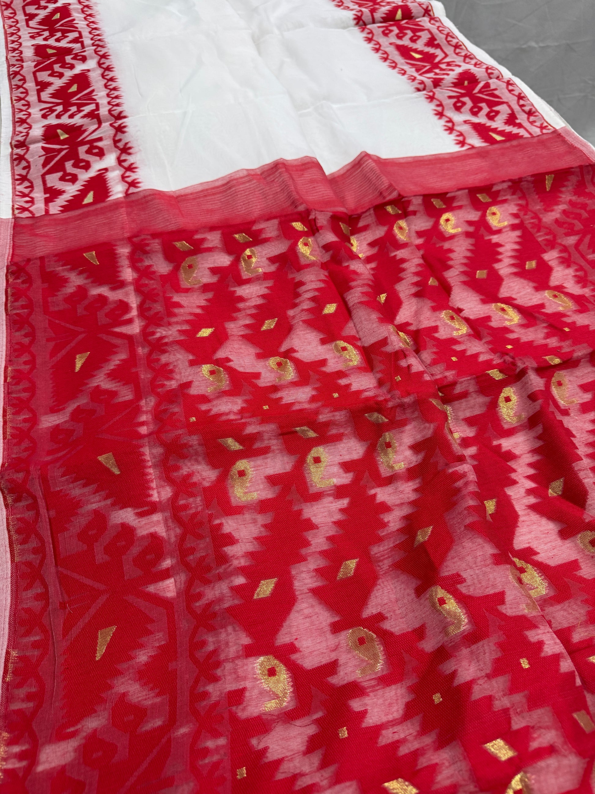 Shraddha : White and Red Blended Soft Cotton Jamdani Saree image 1