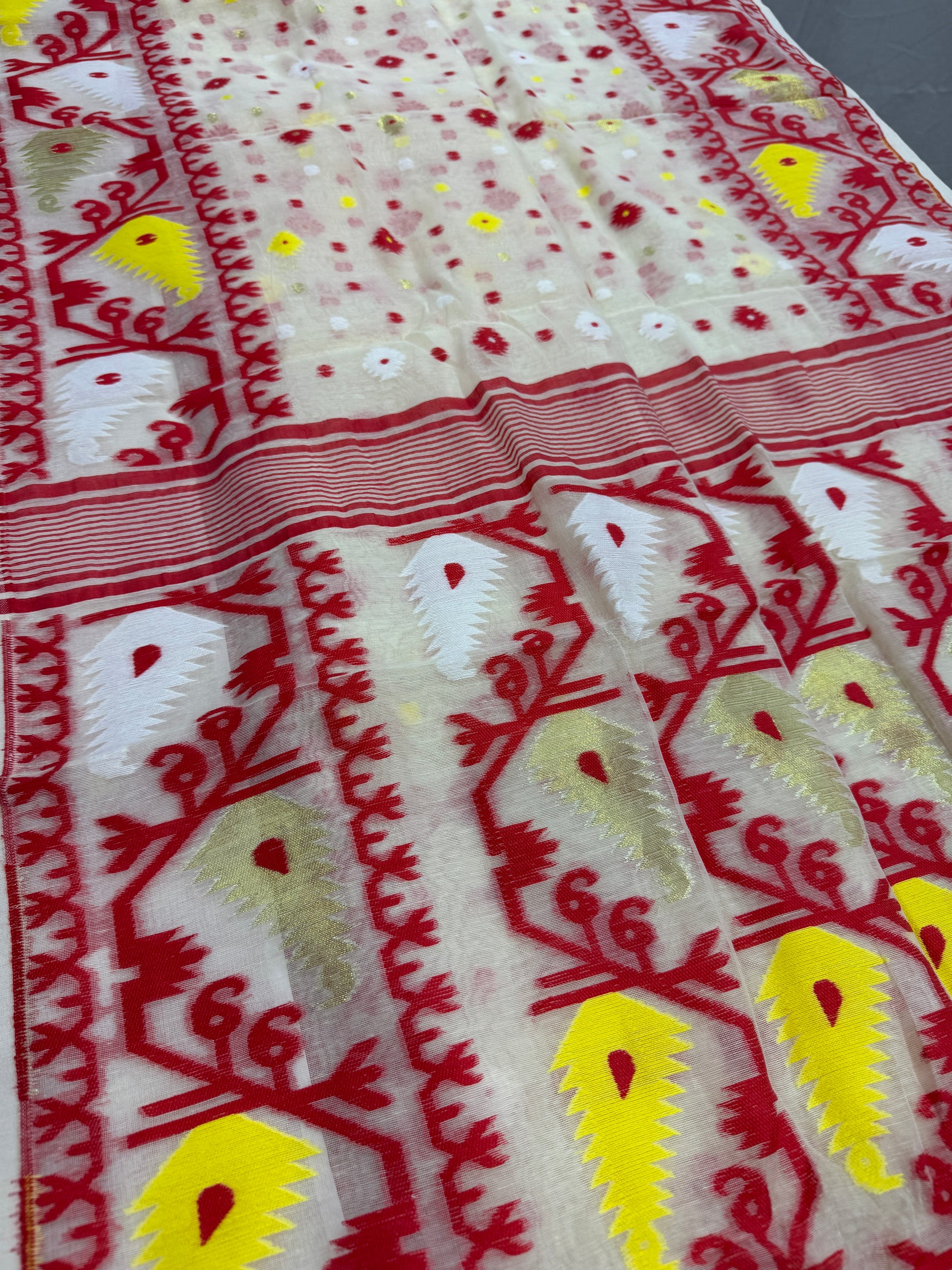 Jamini : Cream and Red Blended Soft Cotton Jamdani Saree image 0