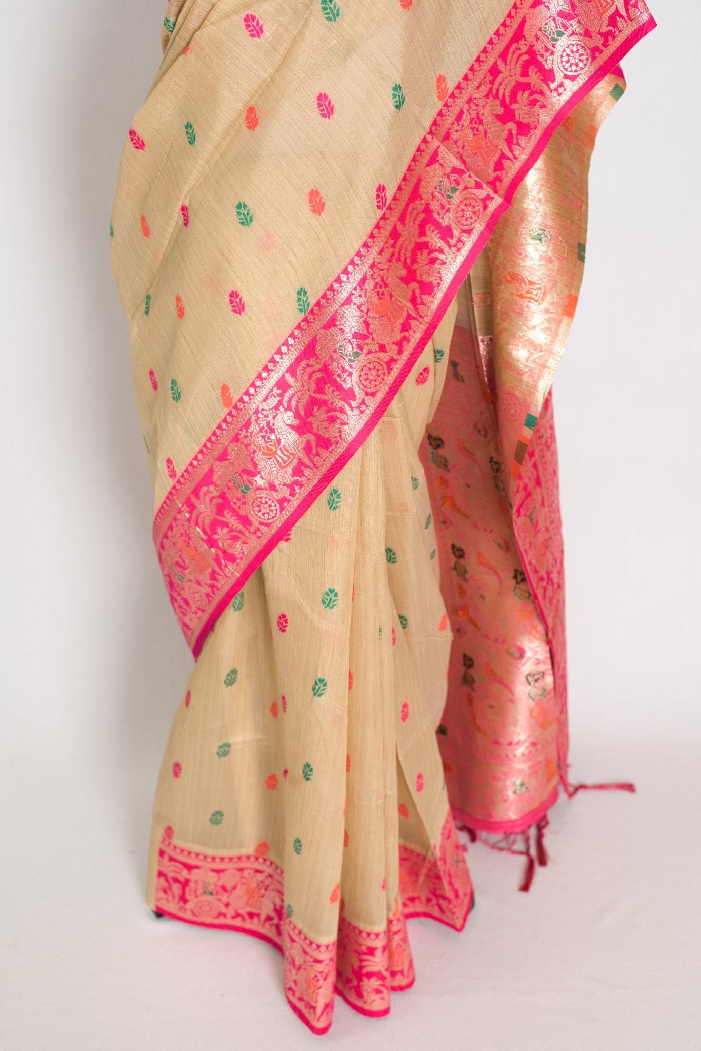 Gita: Beige & Pink Blended Cotton Baluchari Saree | Traditional Bengali Design - Saree Mandi