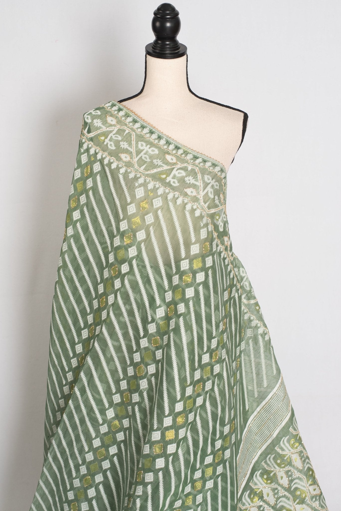Heena – Soothing Green and White Blended Cotton Jamdani Saree - Saree Mandi