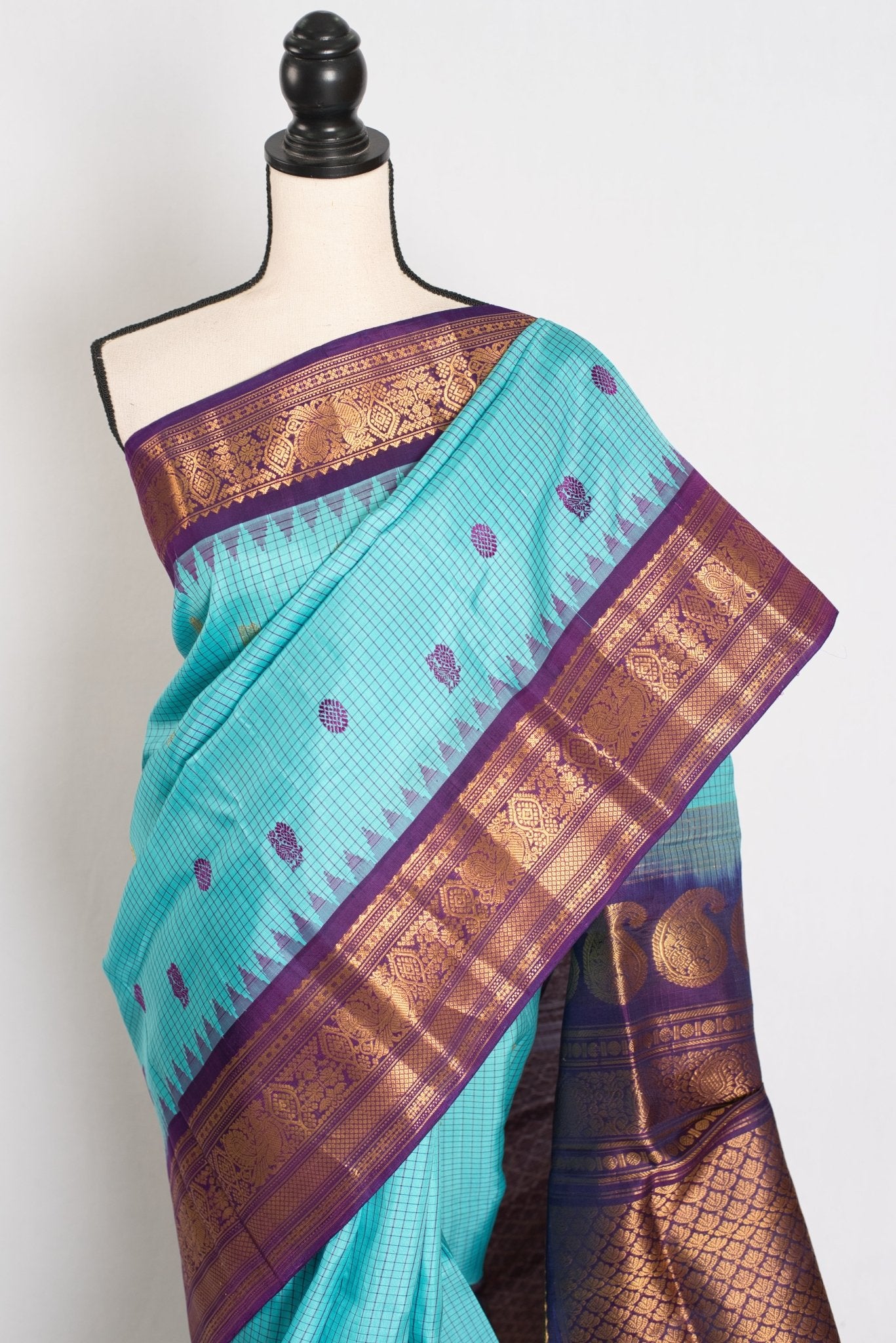 Mayuri: Handwoven Checks Gadwal Silk Saree with Purple Kanji Border and Pallu - Saree Mandi