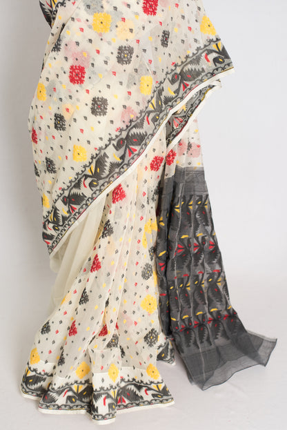 Bidisha : Off White and Black Blended Soft Cotton Jamdani Bengali Saree image 5