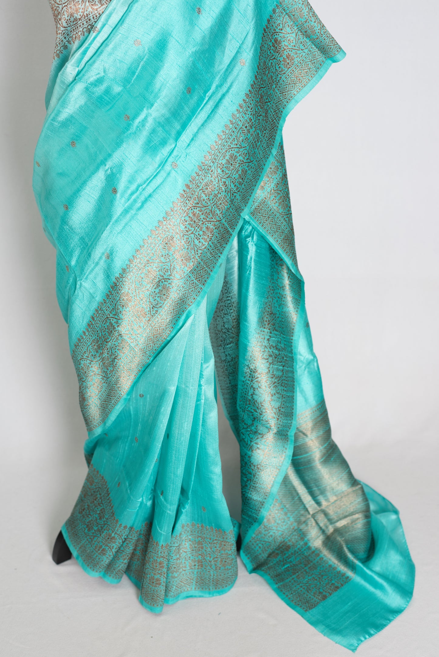 Gemini : Sky Blue Ombre Pure Raw Silk Handwoven Banarasi Saree image 5