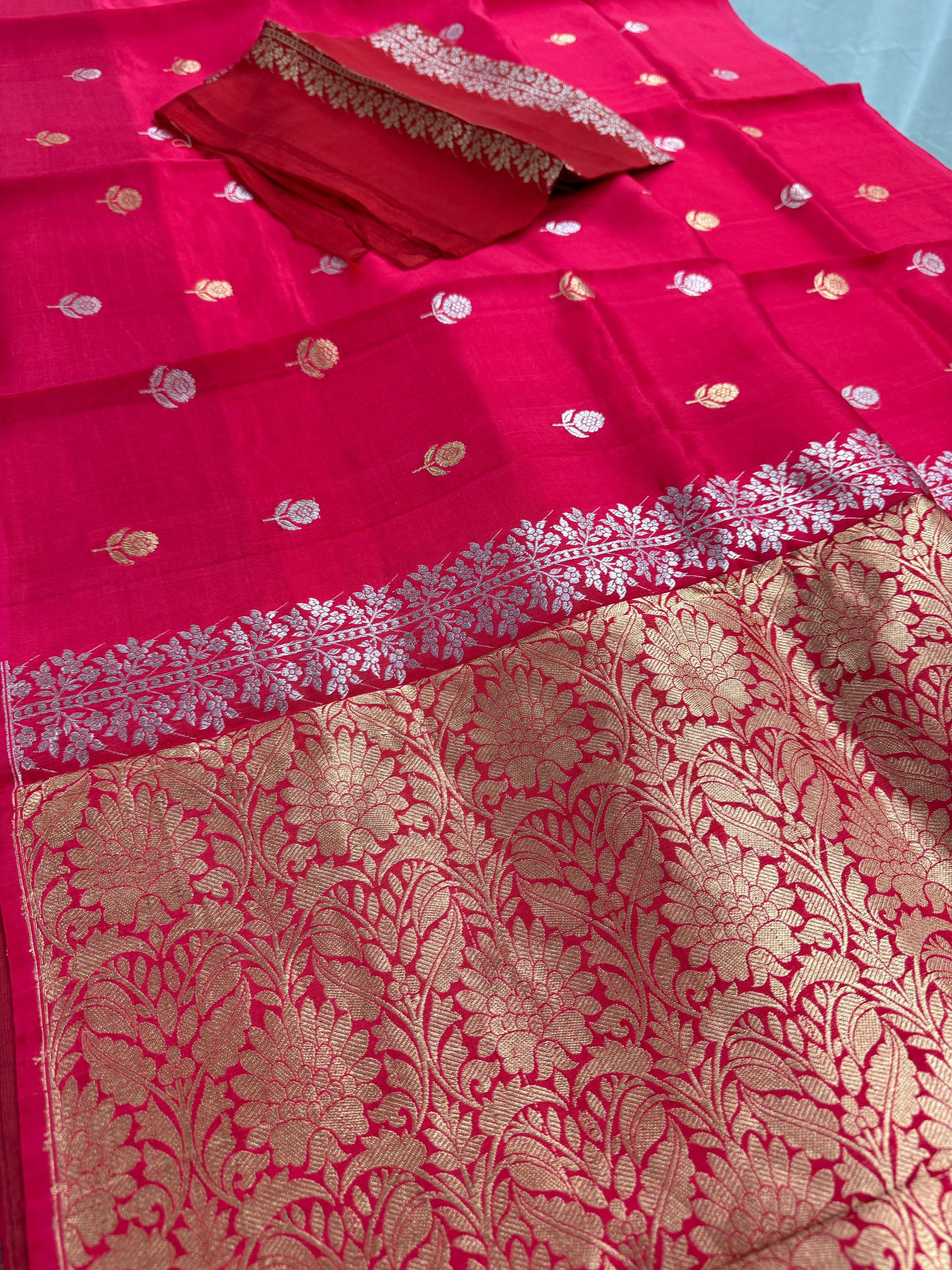 Scarlet Blossom : Silk Mark Certified Lightweight Red Banarasi Saree image 2