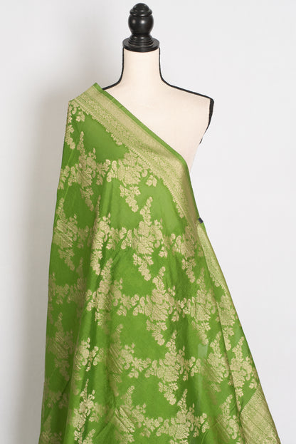 Rashmi:  Green & Gold Semi Crepe Georgette Banarasi Saree image 4