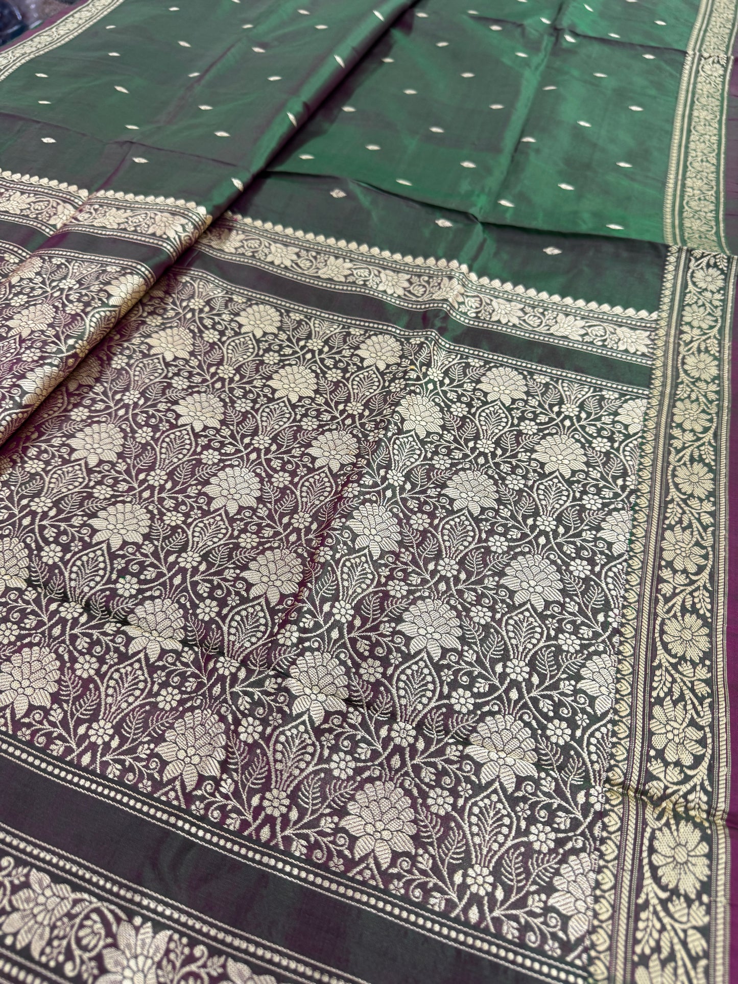 Mehendi Muse : Silk Mark Certified Lightweight Banarasi Saree image 3