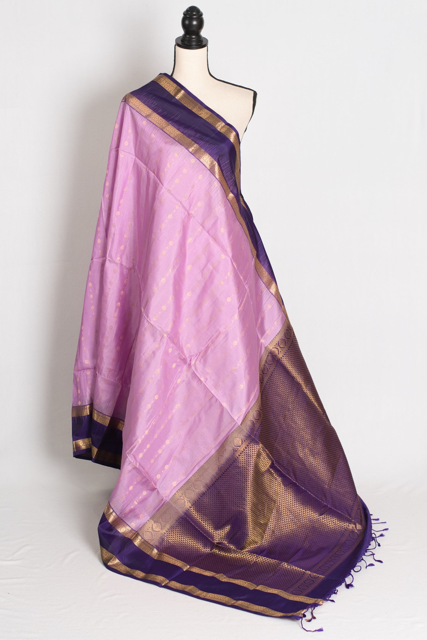 Brinda : Lavender and Purple Silk Mark Certified Kanchipuram Silk Saree image 1