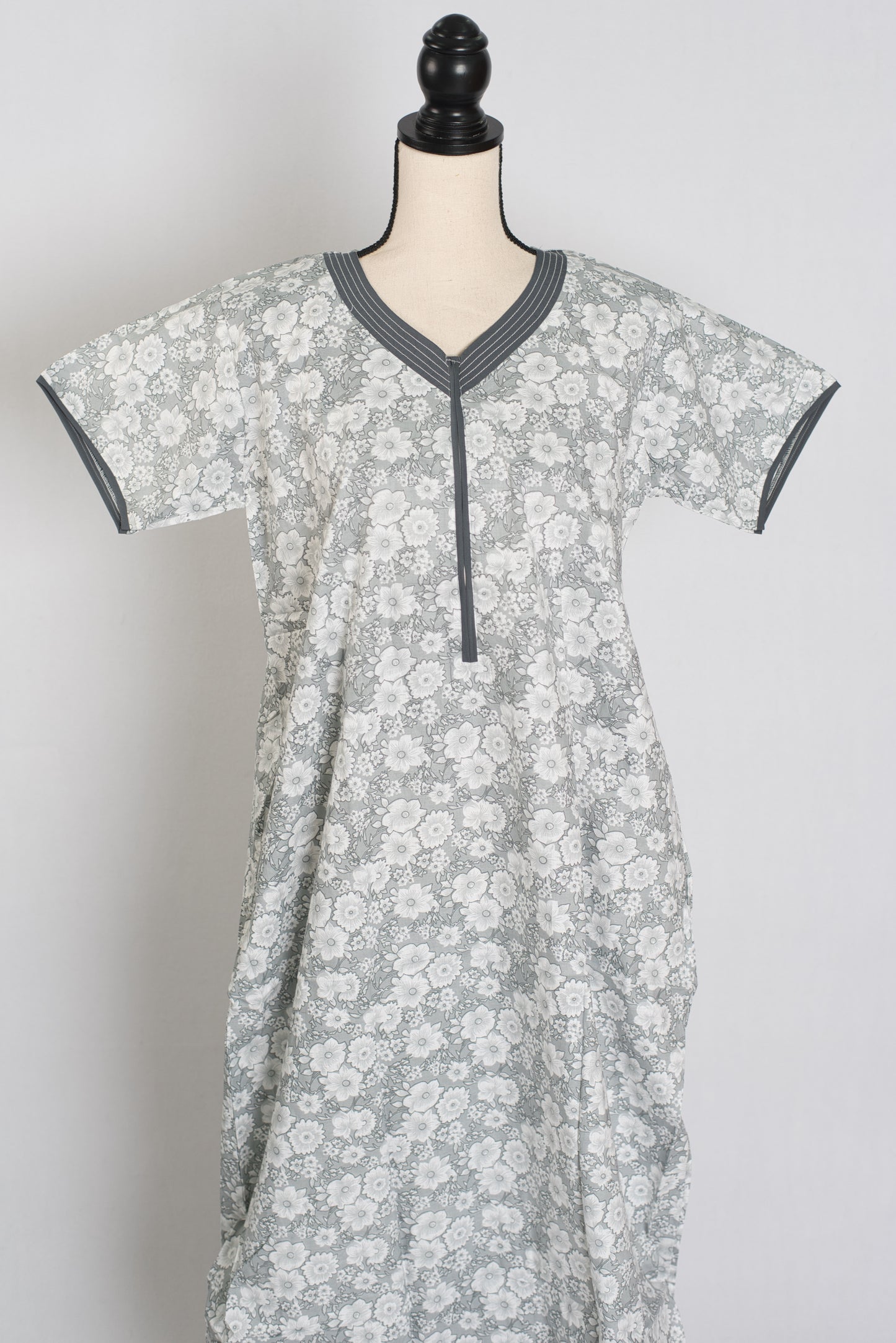 Printed Gray Pure Cotton Nightwear in Regular Size image 0