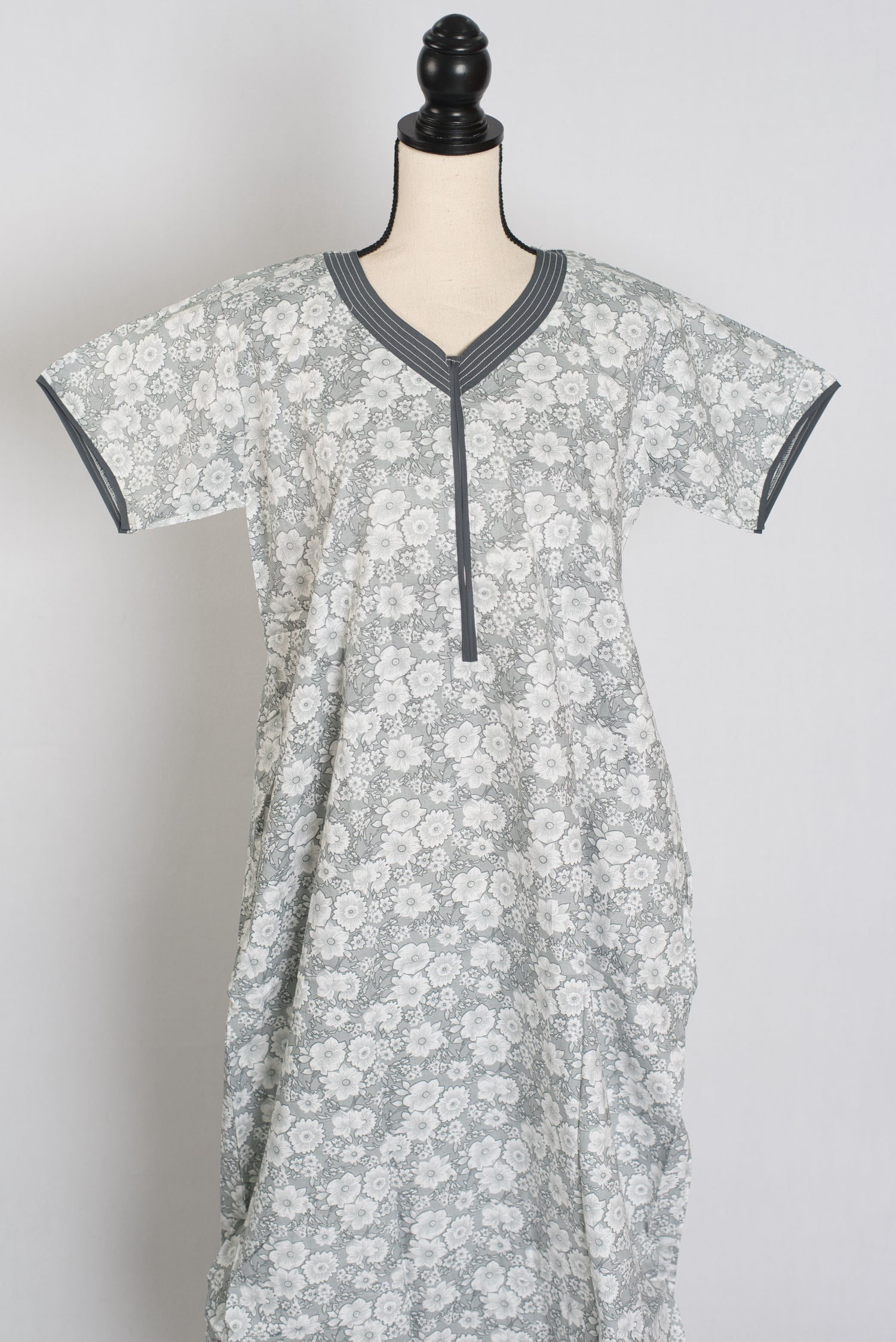 Printed Gray Pure Cotton Nightwear in Regular Size image 0