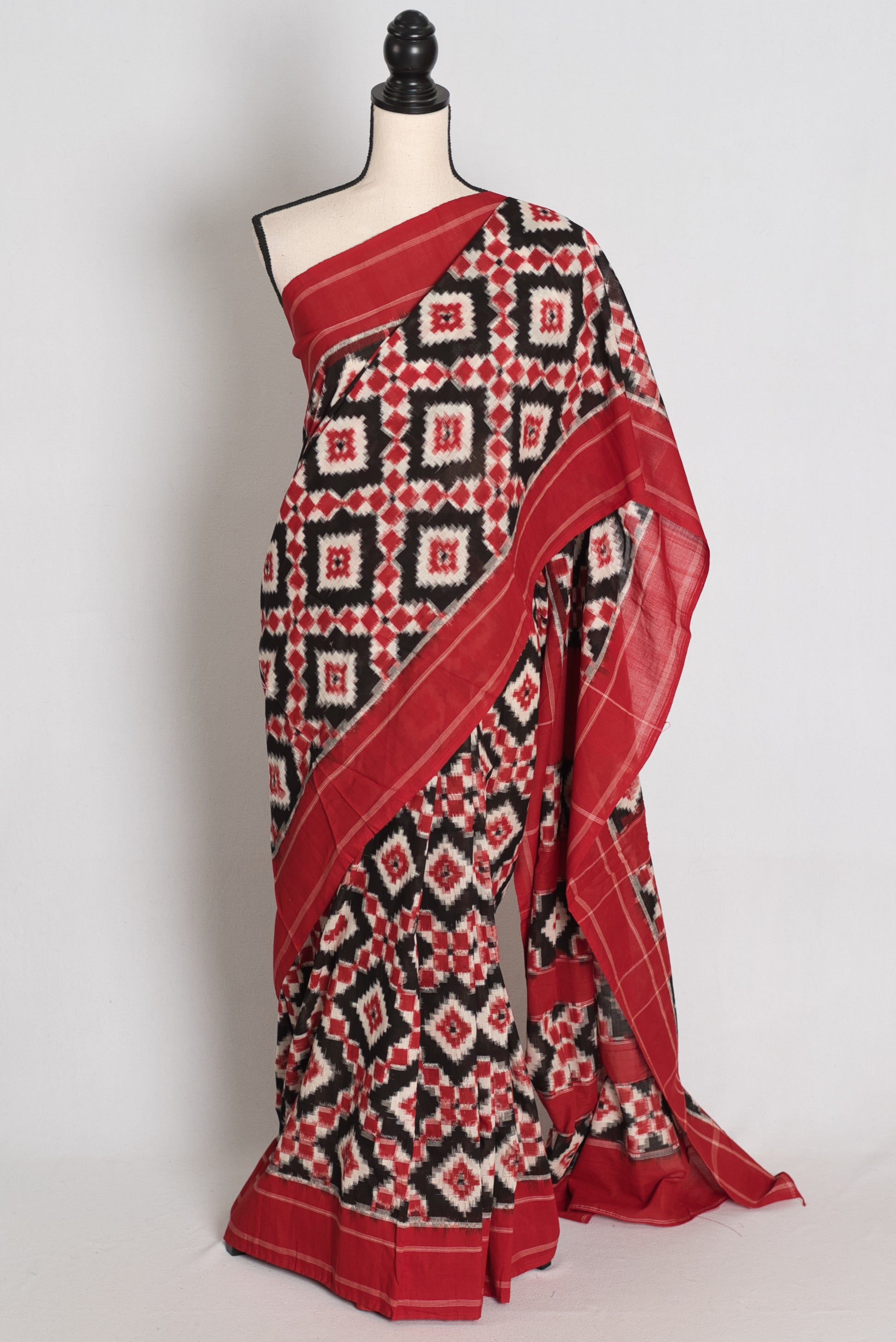 Priya : Black and Red Telia Rumal Pochampally Double Ikat Pure Cotton Saree image 0