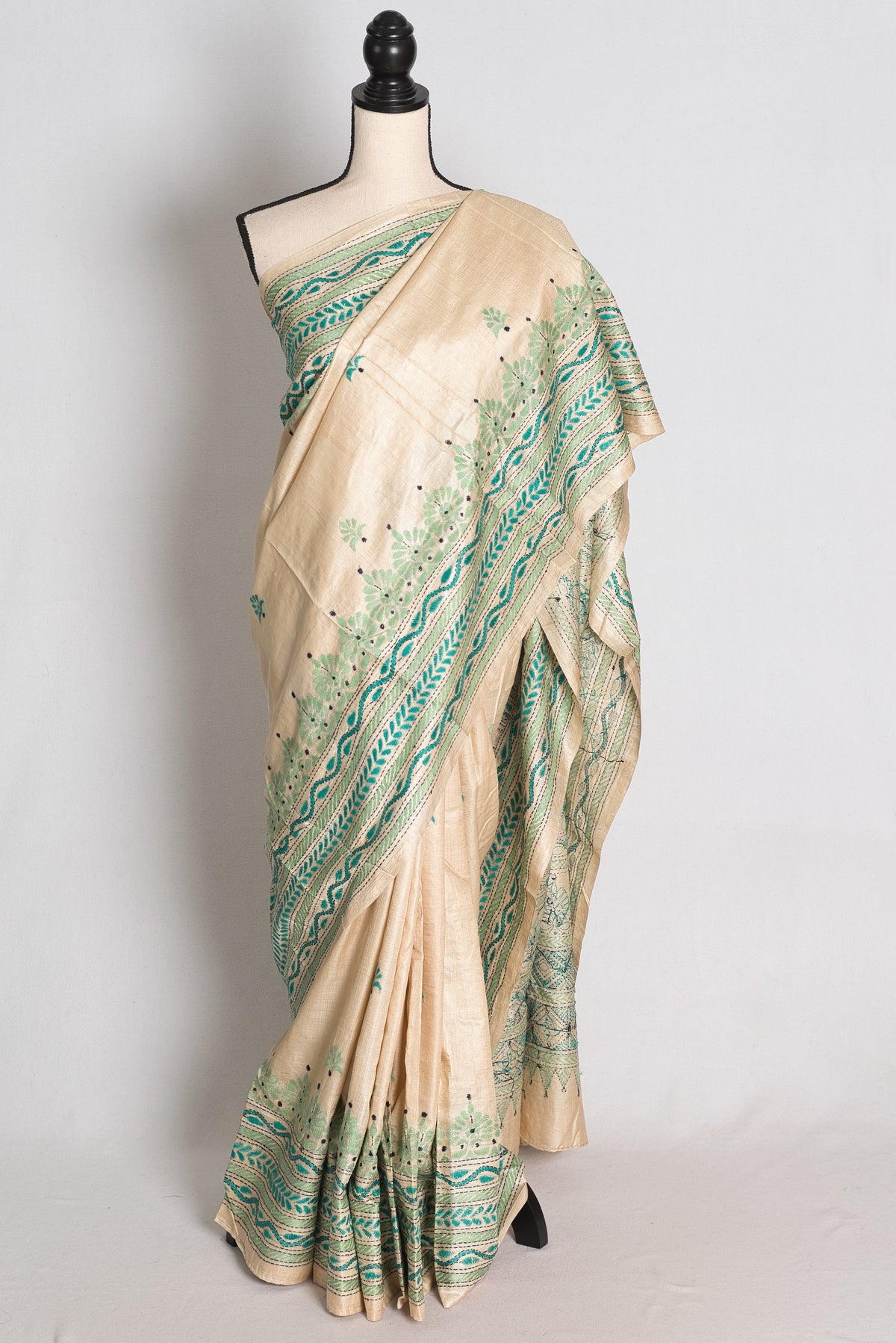 Ishq: Beige Hand-Embroidered Kantha Stitch Silk Mark Certified Tussar Silk Saree image 0
