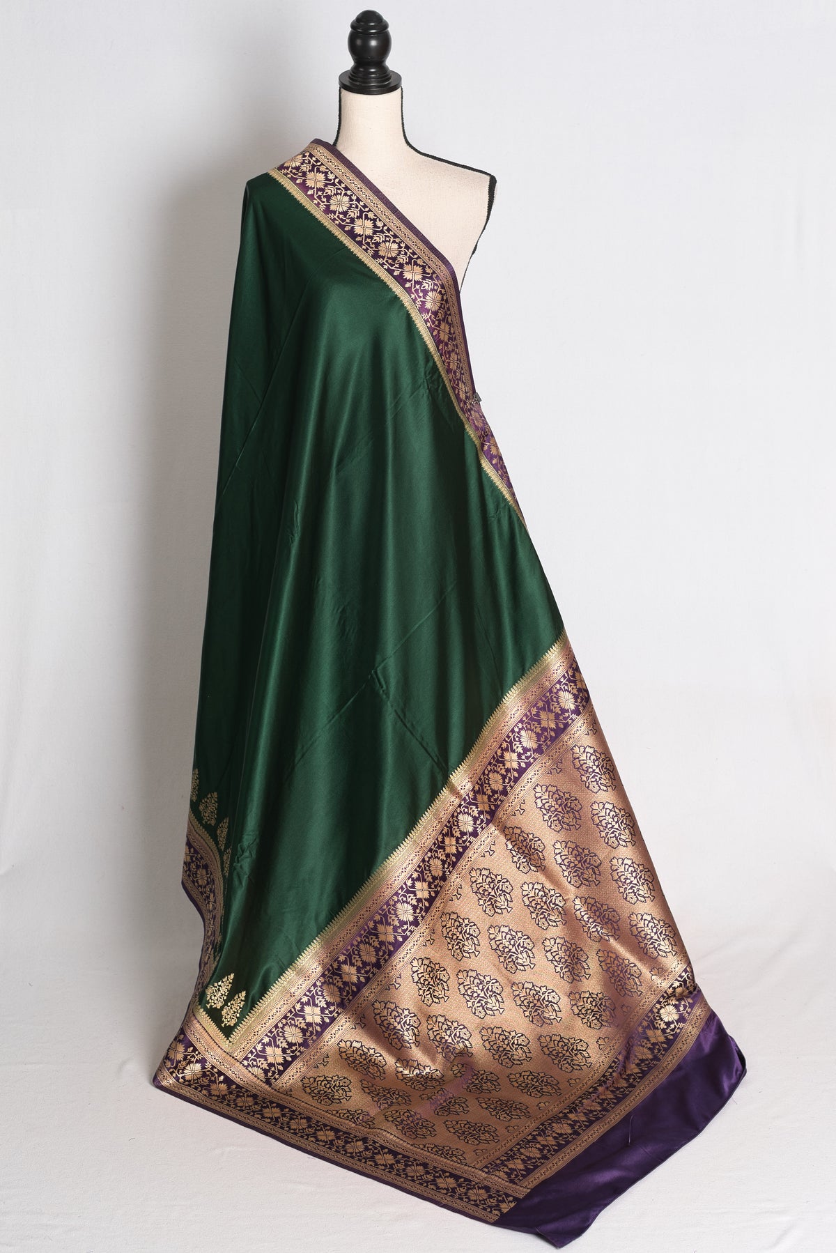 Soi: Bottle Green Semi Mashru Valkalam Banarasi Saree with 40 Size Blouse image 4