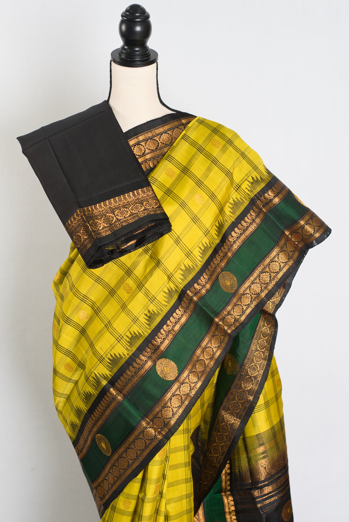 Brinda : Exclusive Checks Kanji Gadwal Silk Saree in Pineapple Green and Black image 2