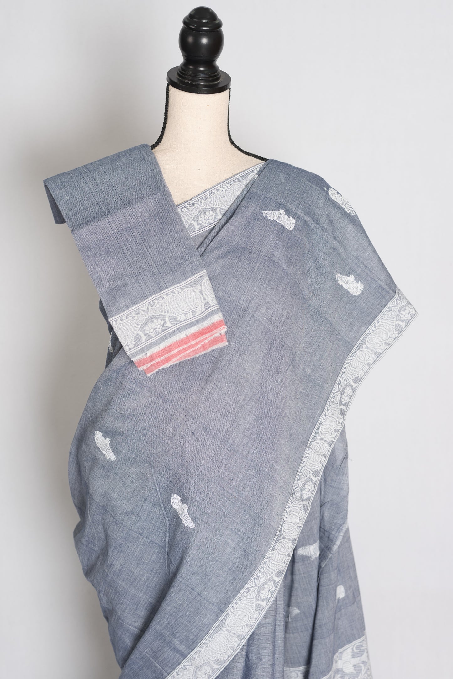 Pronoti : Steel Grey Kaziranga Soft Pure Cotton Assamese Handloom Saree image 2