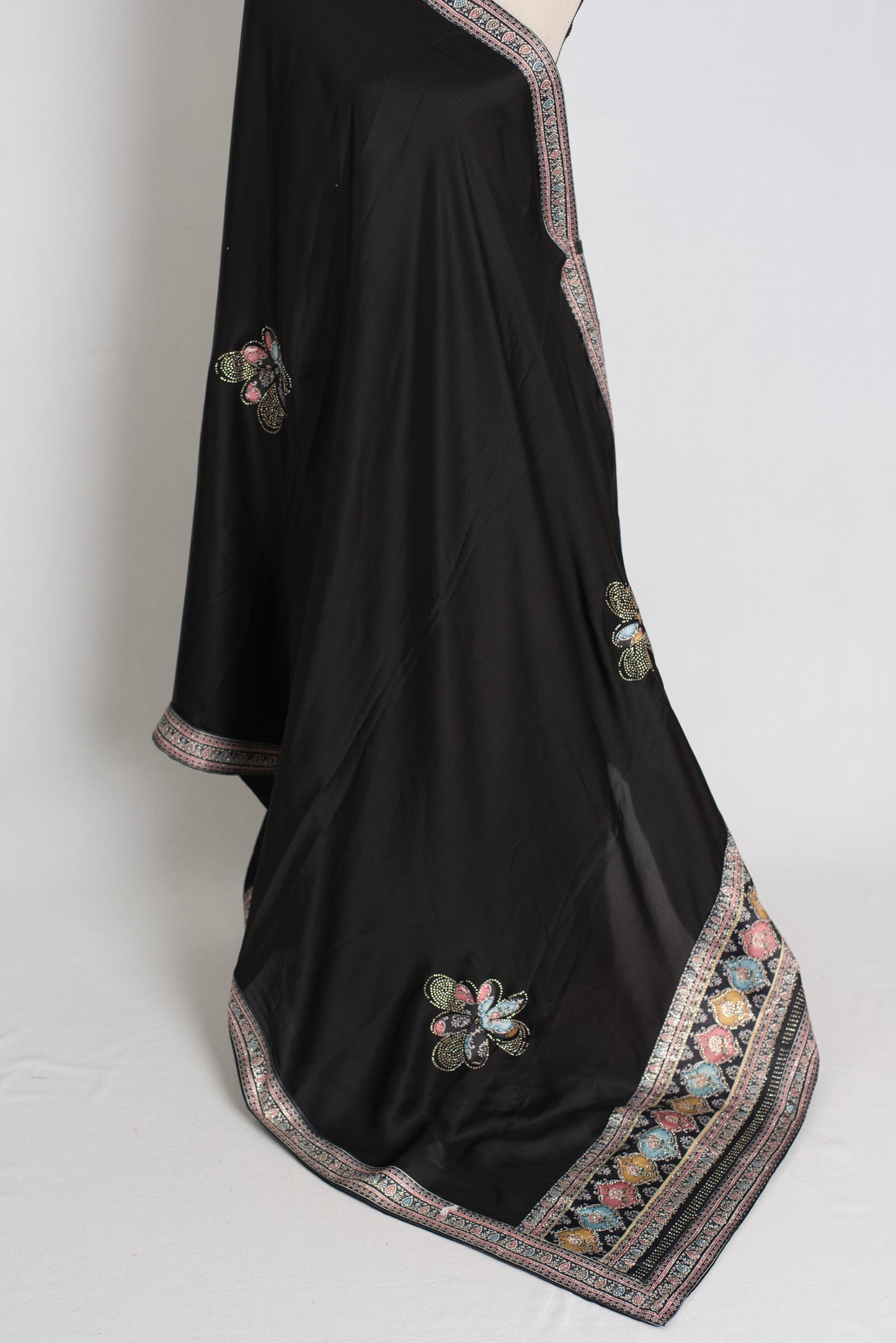 Nalini : Black Semi Satin Aplic Work Party Wear Saree image 3