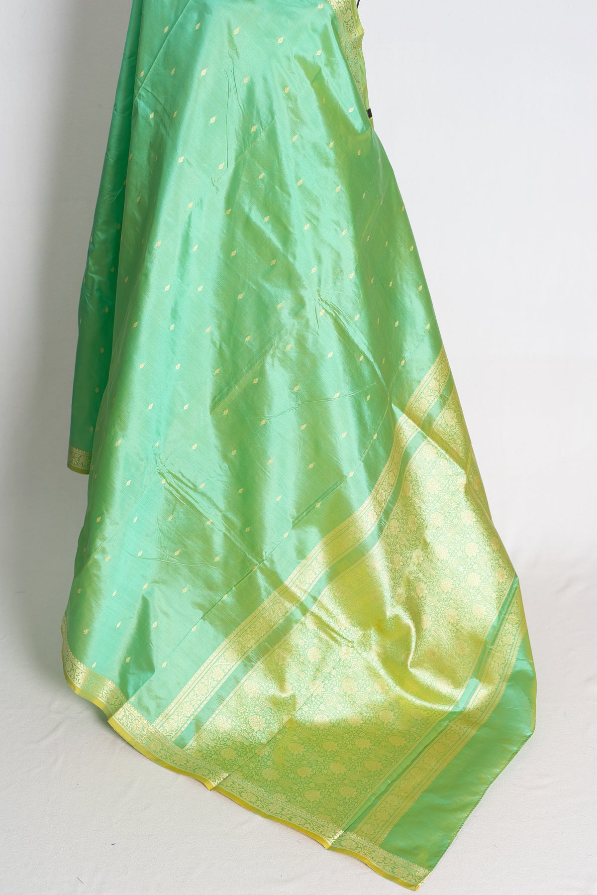 Shukti: Green and Gold Lightweight Katan Banarasi Silk Saree image 3