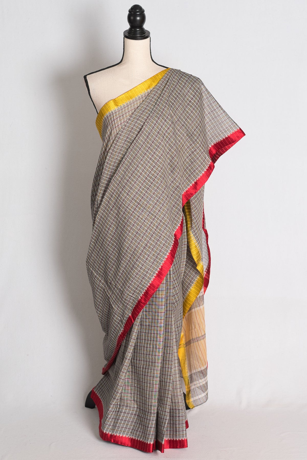 Kuhu: Grey Dhaniakhali Soft Cotton Saree with Ganga Jamuna Border image 0