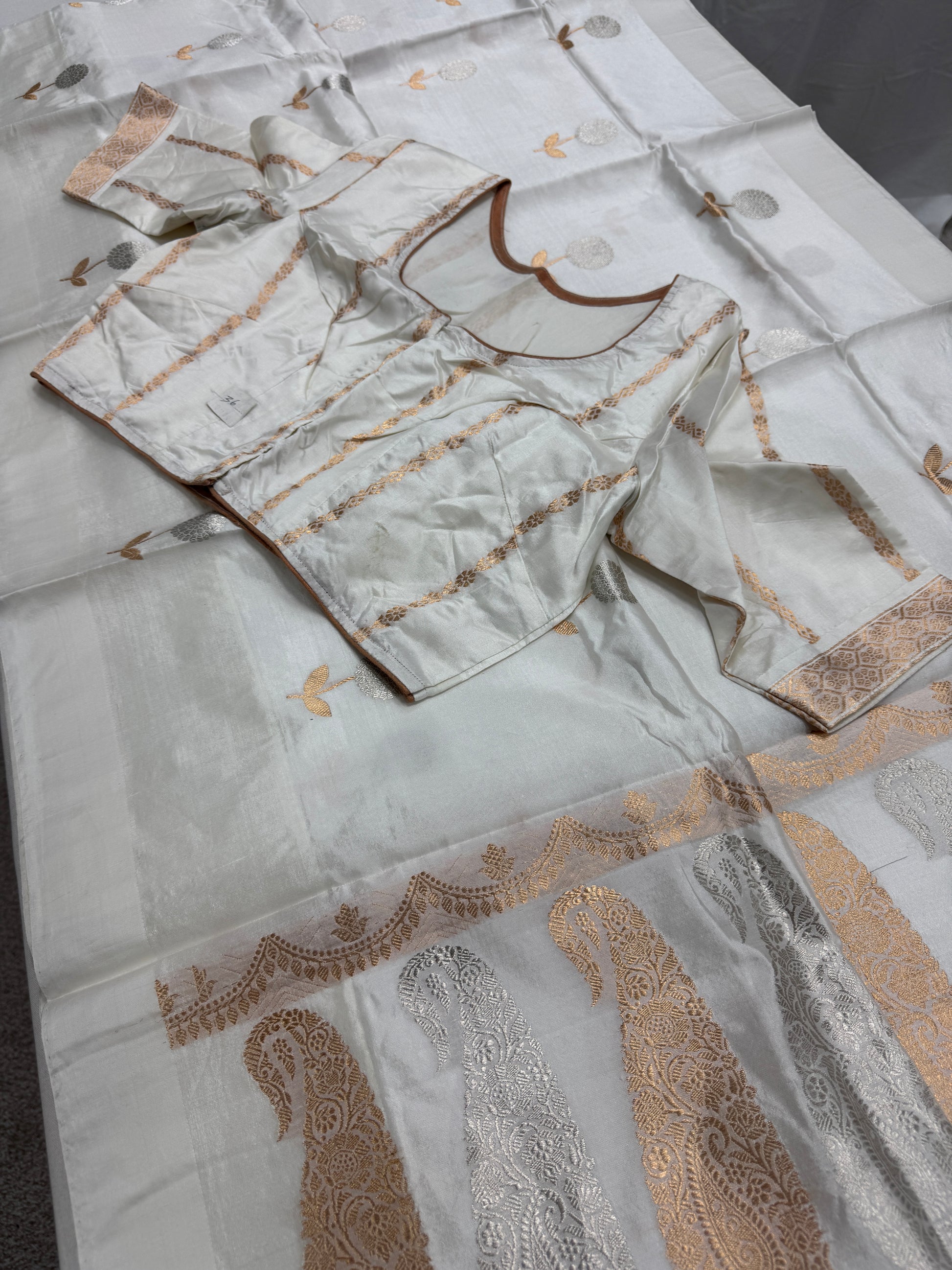 Ganga : White Silk Banarasi Saree with 36 Size Stitched Blouse image 7
