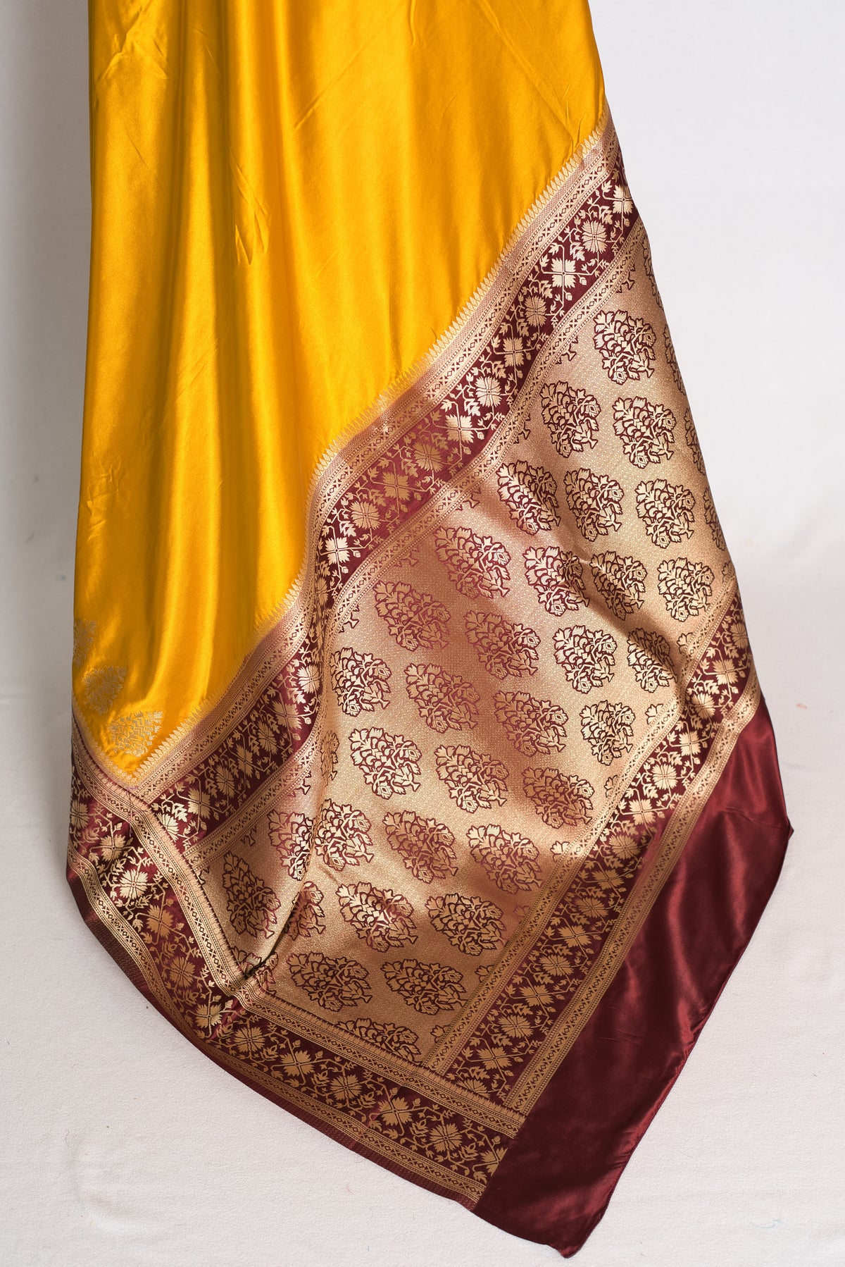 Damini: Mustard Yellow Semi Mashru Valkalam Banarasi Silk Saree image 3