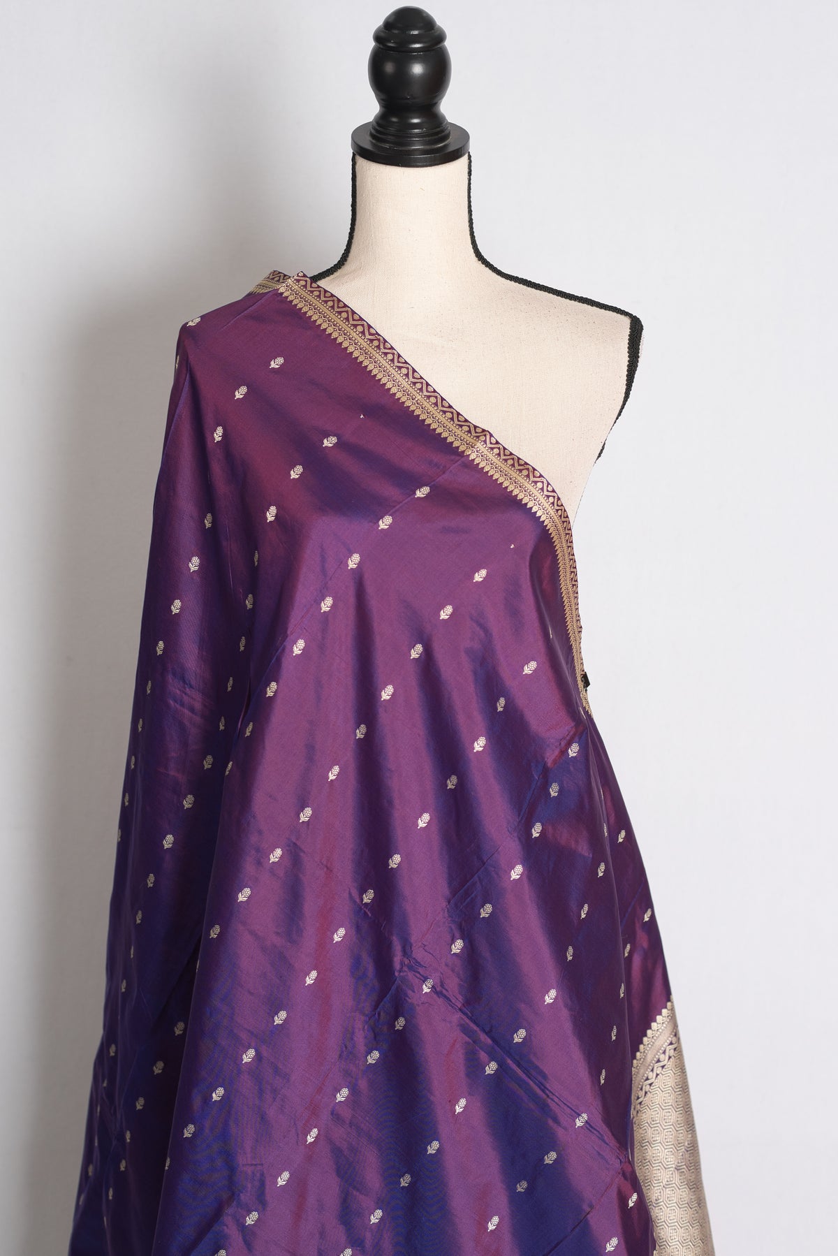 Gracy: Purple and Silver Katan Banarasi Silk Saree image 4