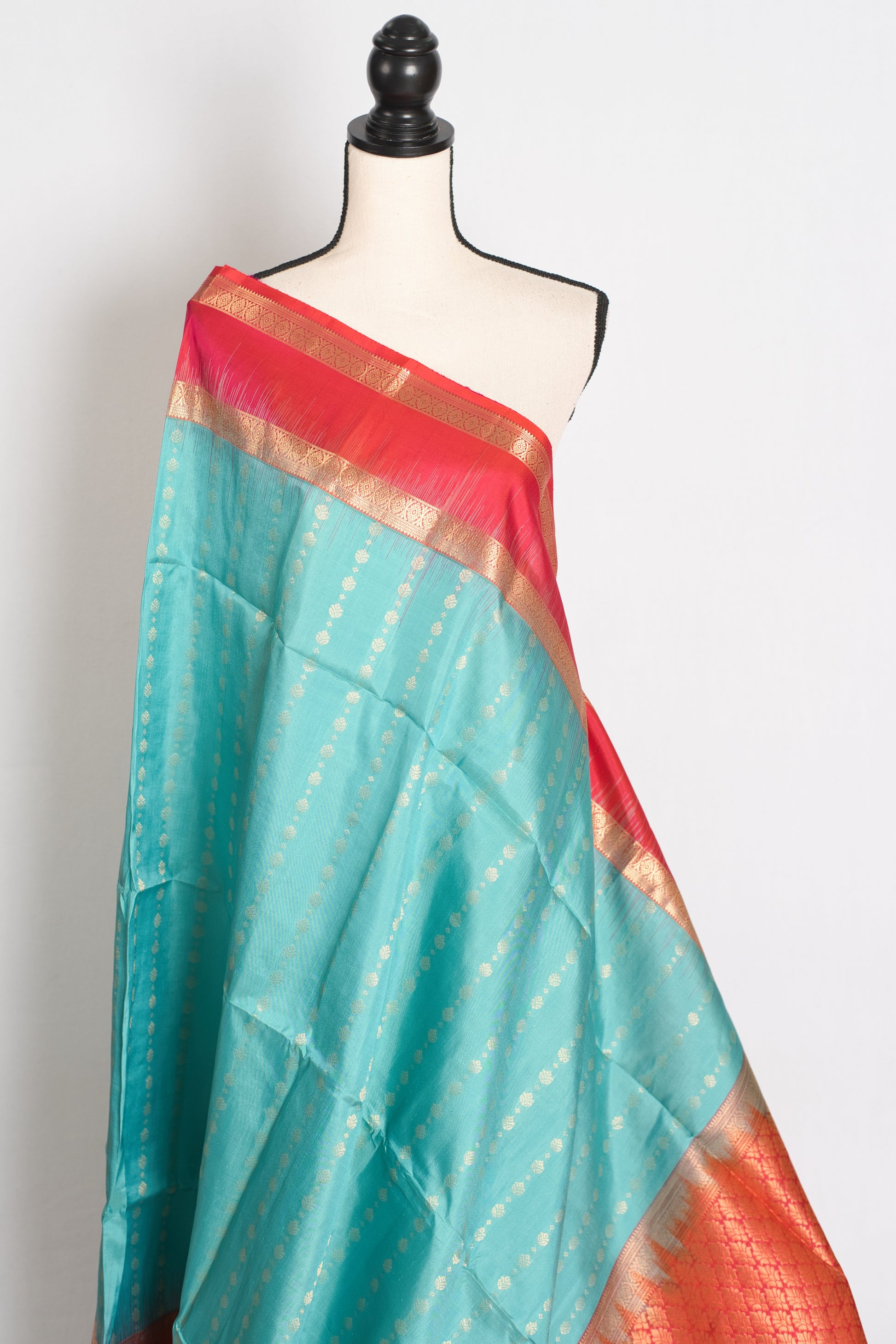 Asha : Blue and Orange Silk Mark Certified Kanchipuram Silk Saree image 4