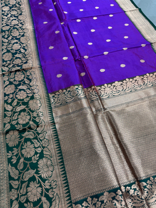 Hemlata : Silk Mark Certified Banarasi Silk Saree in Purple and Green image 2