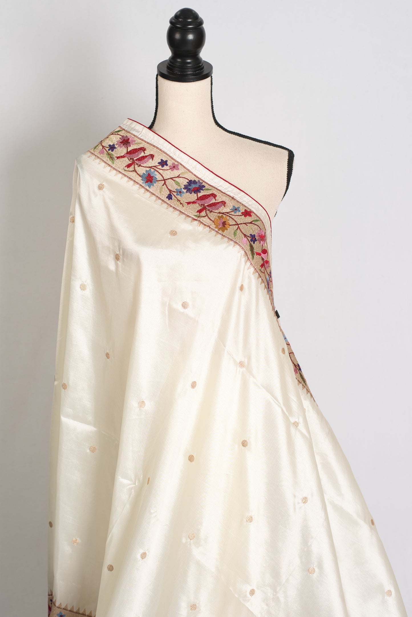 Sandhi : Semi Tussar Silk Embroidered Designer Saree in Off White and Gold image 4