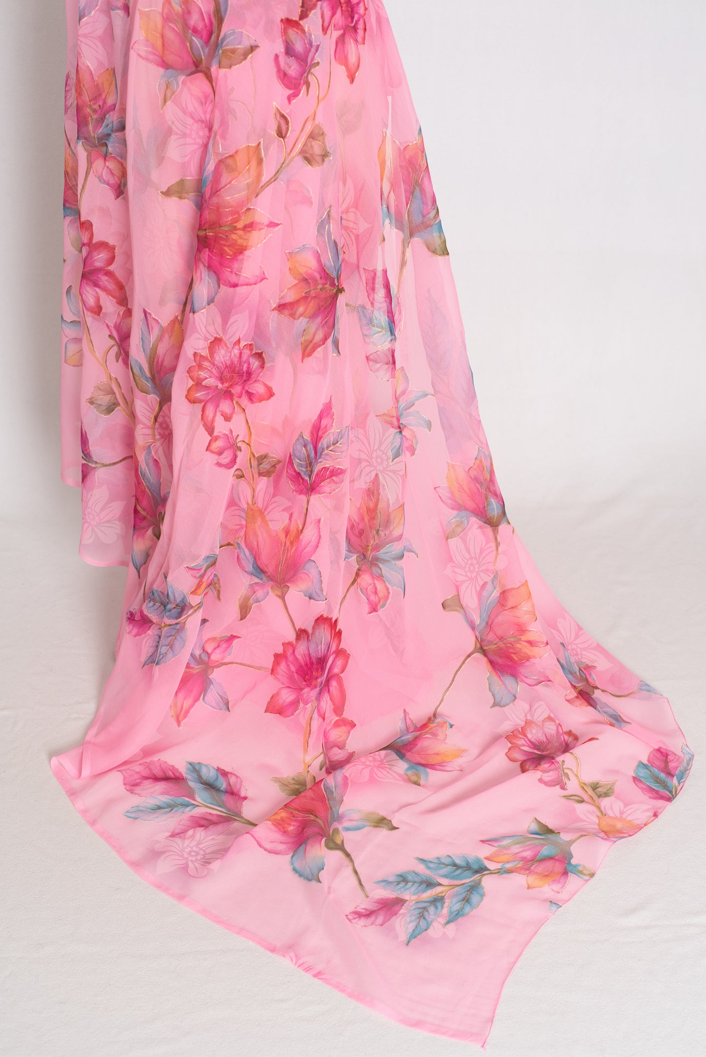 Mou : Bubble Gum Pink Floral Printed Chiffon Saree, Budget-Friendly Summer Drape image 2