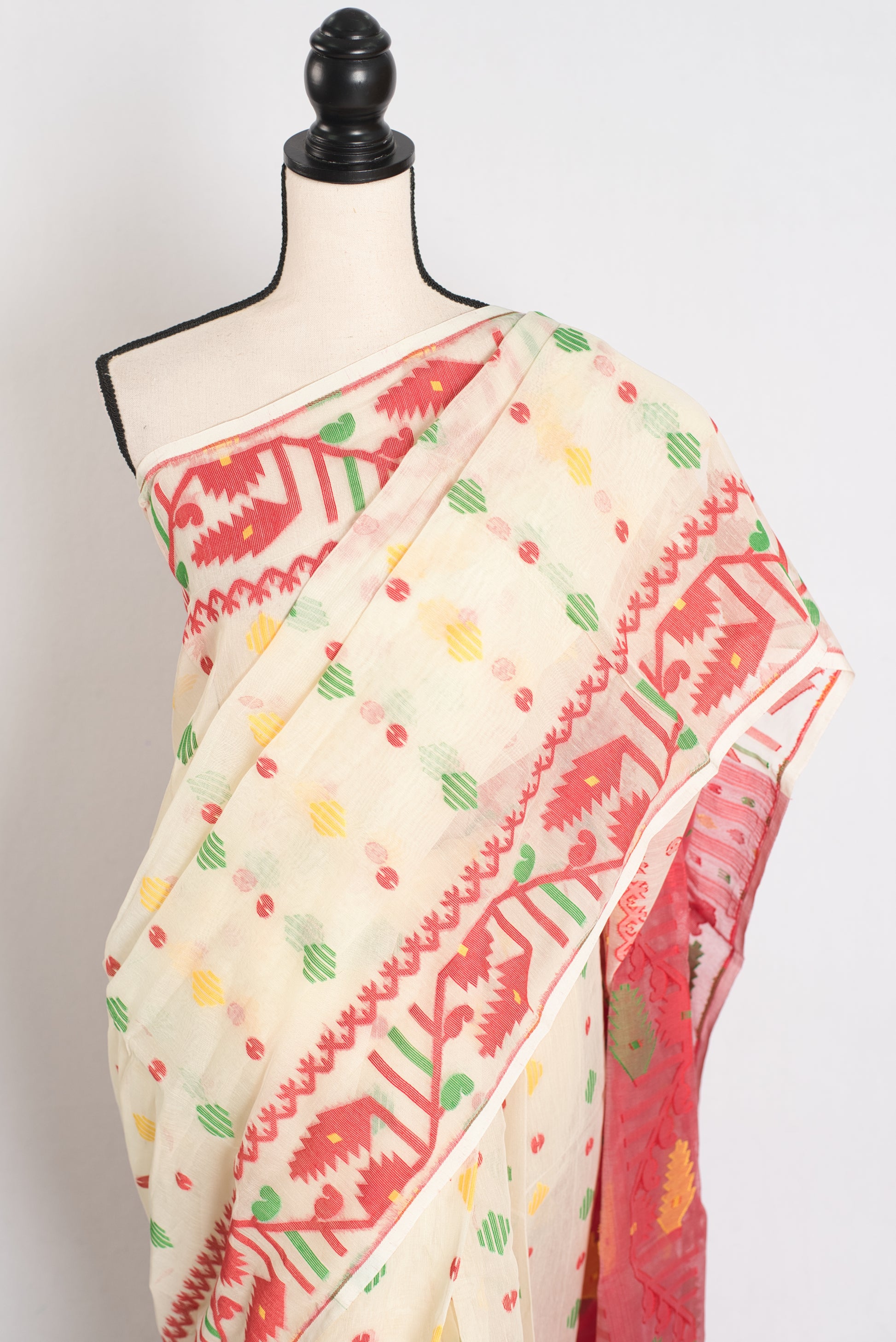 Siri : Cream and Red Blended Soft Cotton Jamdani Bengali Saree image 6