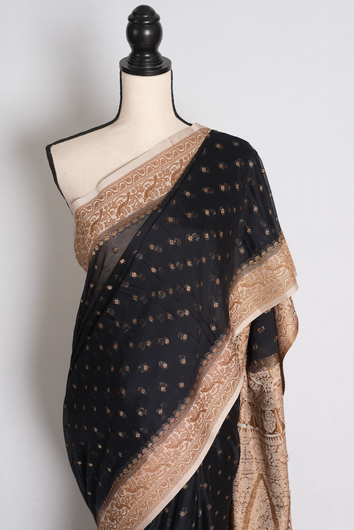 Diya: Black and White Semi Georgette Banarasi Saree image 6