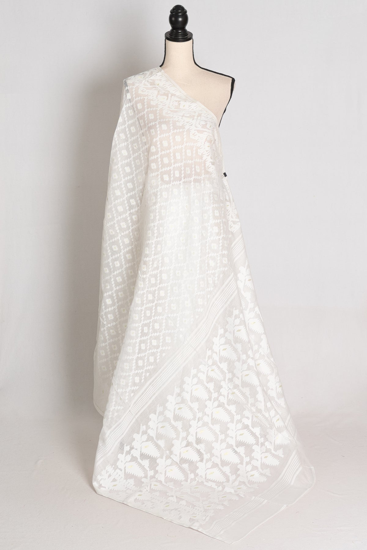 Shweta : Pure White and White Soft Blended Cotton Bengali Jamdani Saree image 1