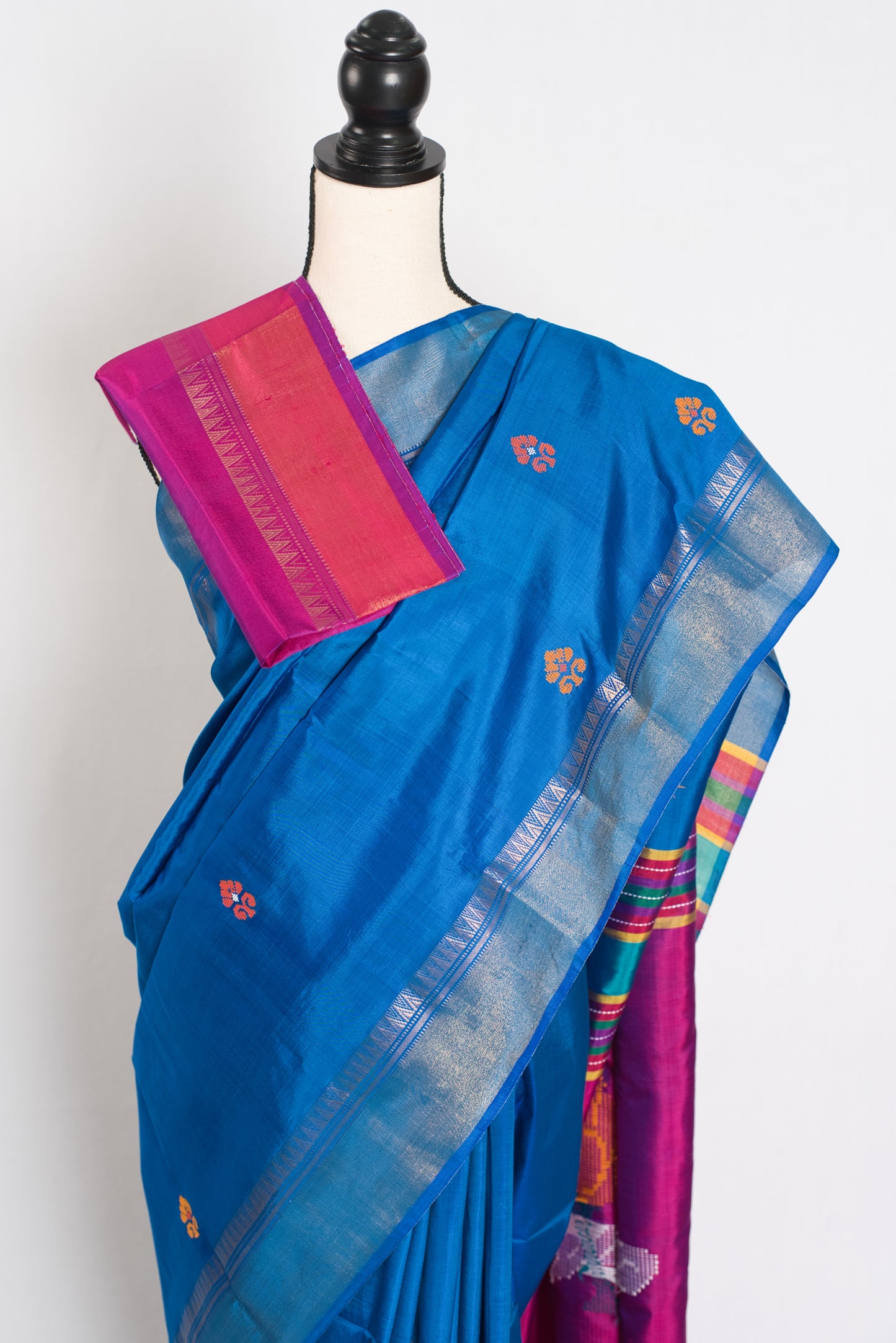 Rashmi : Lightweight Bishnupur Katan Silk Saree in Peacock Blue and Purple image 2