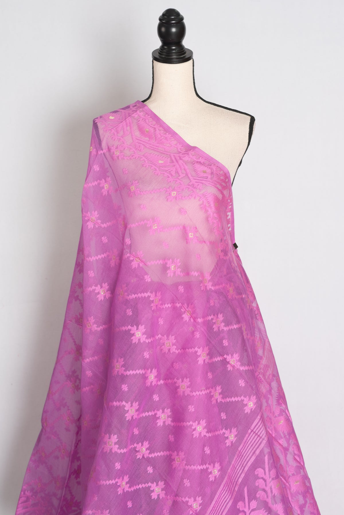 Sree : Lilac Soft Blended Cotton Jamdani Saree from Bengal image 3