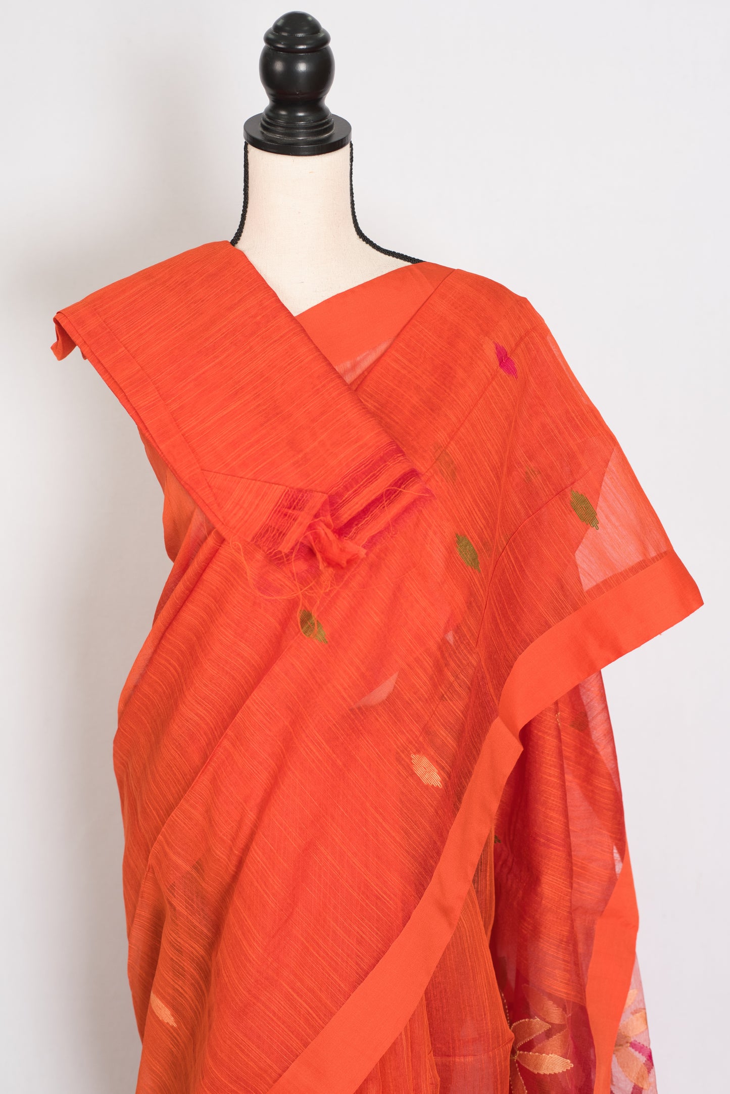 Gayetri: Orange Bengal Linen-Cotton Saree with Resham Jamdani Pallu image 2