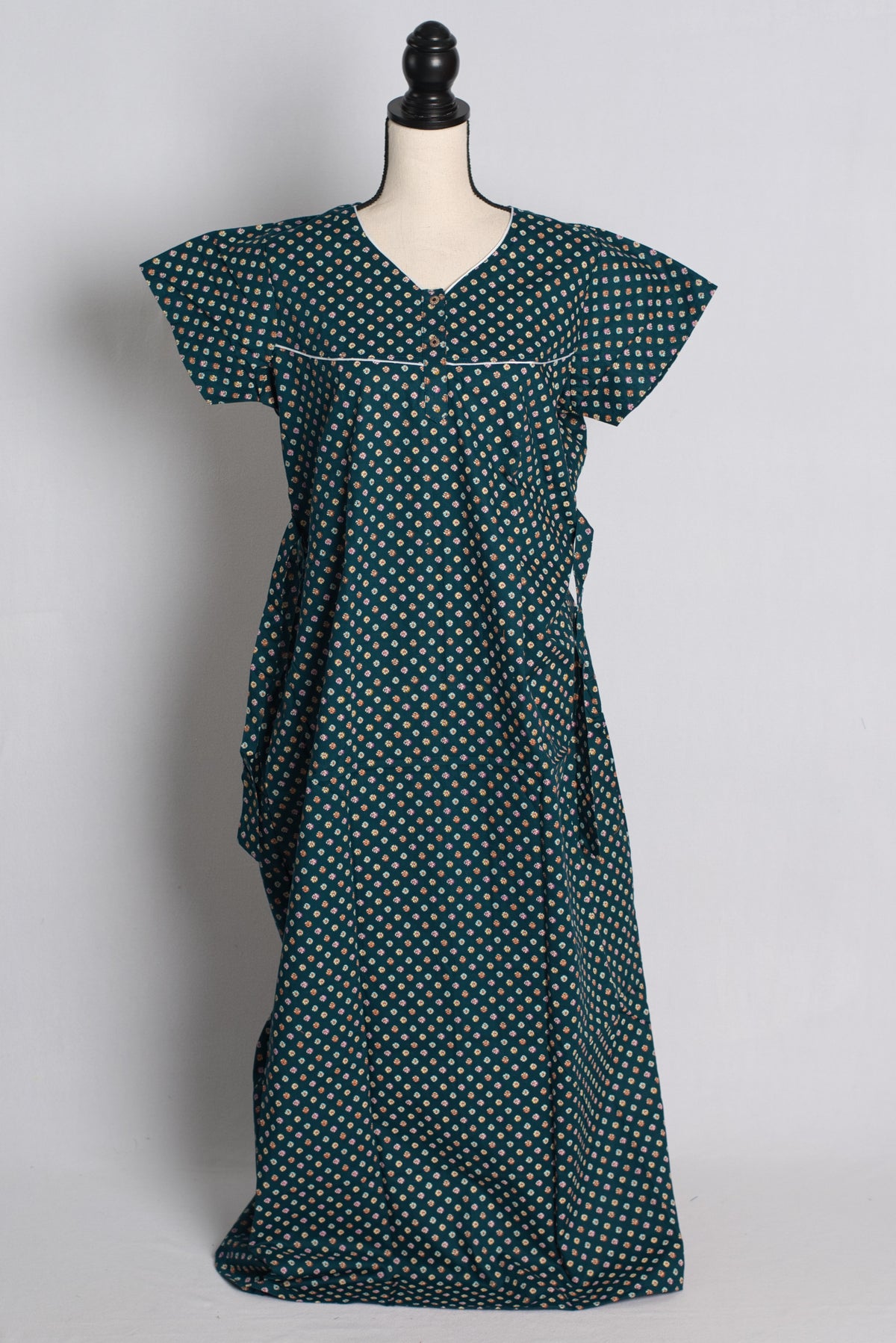 Dark Green Pure Cotton Indian Women Nighty in Size 2 XL image 1