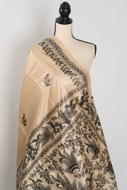 Matsya: Hand-Painted Madhubani Tussar Silk Saree | Fish Motif | Beige & Black image 4