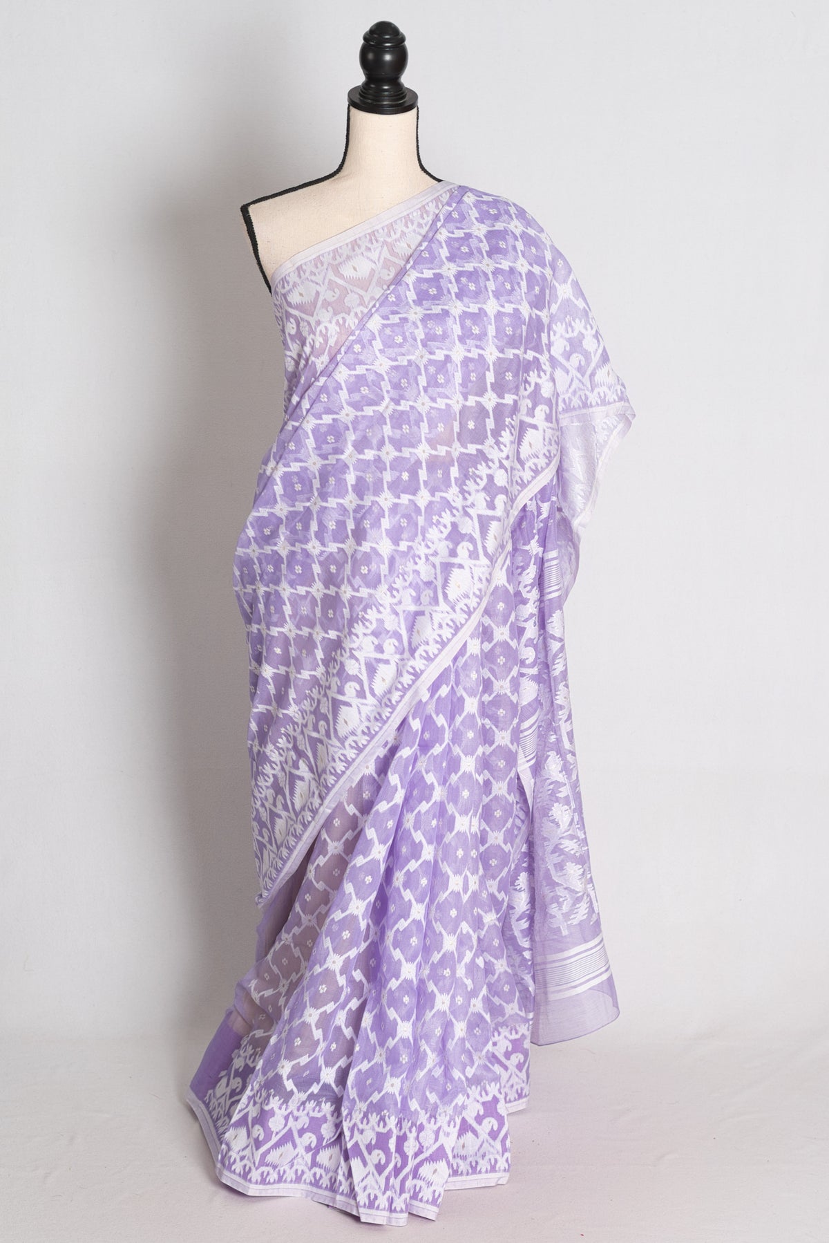 Light Purple and White Jamdani saree — view