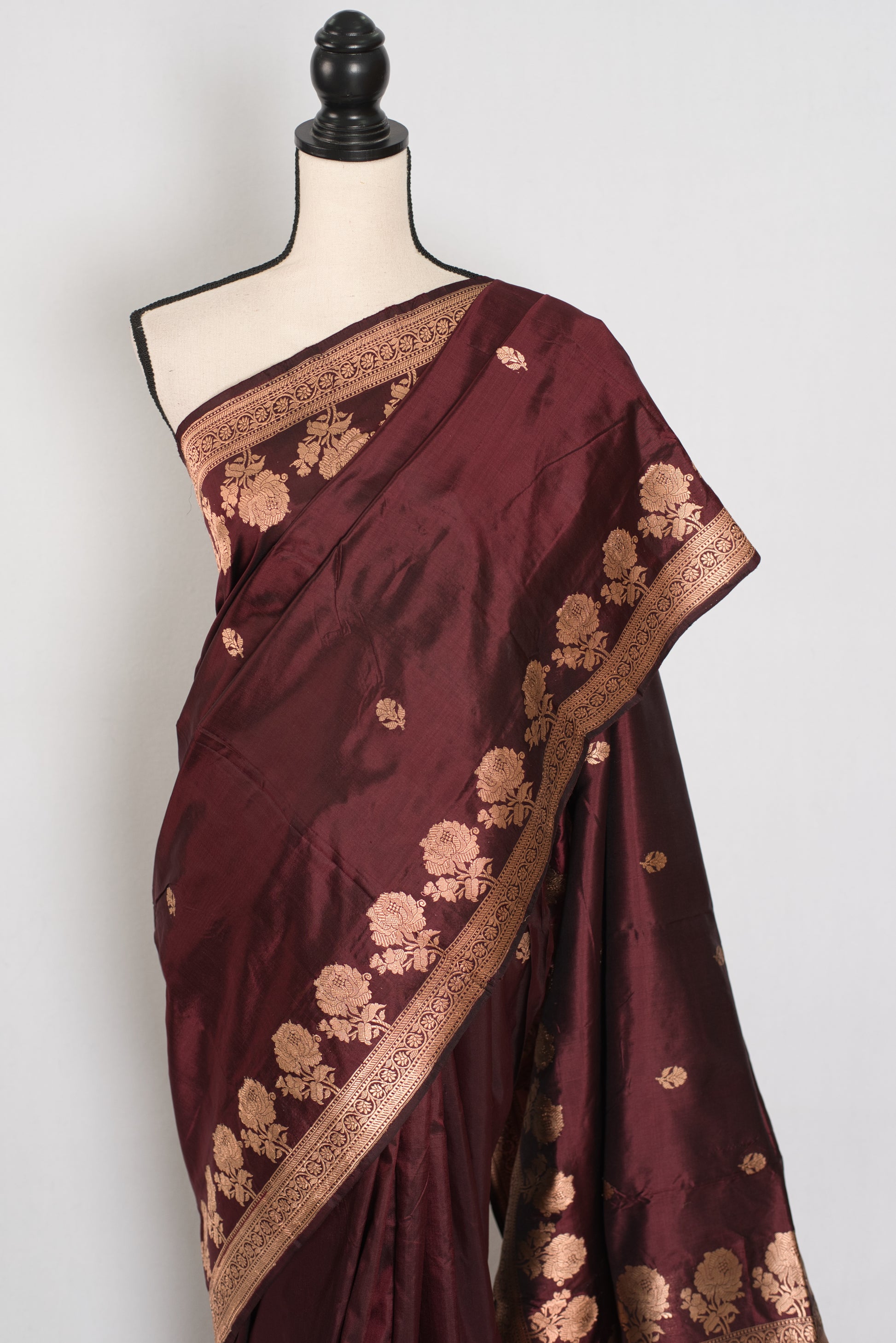 Rosa | Coffee Brown Pure Silk Banarasi Saree | Handwoven Gold Zari Rose Motifs image 5