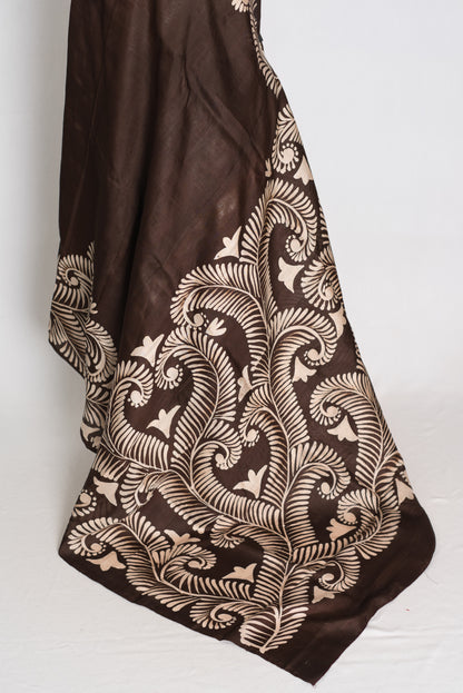 Gayetri : Coffee Brown Hand Batik Pure Murshidabad Silk Saree | Silk Mark image 3