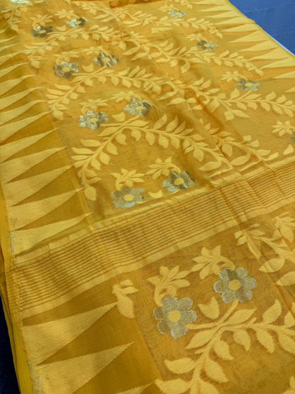Jaya : Bright Yellow and Gold Blended Soft Cotton Jamdani Saree image 4