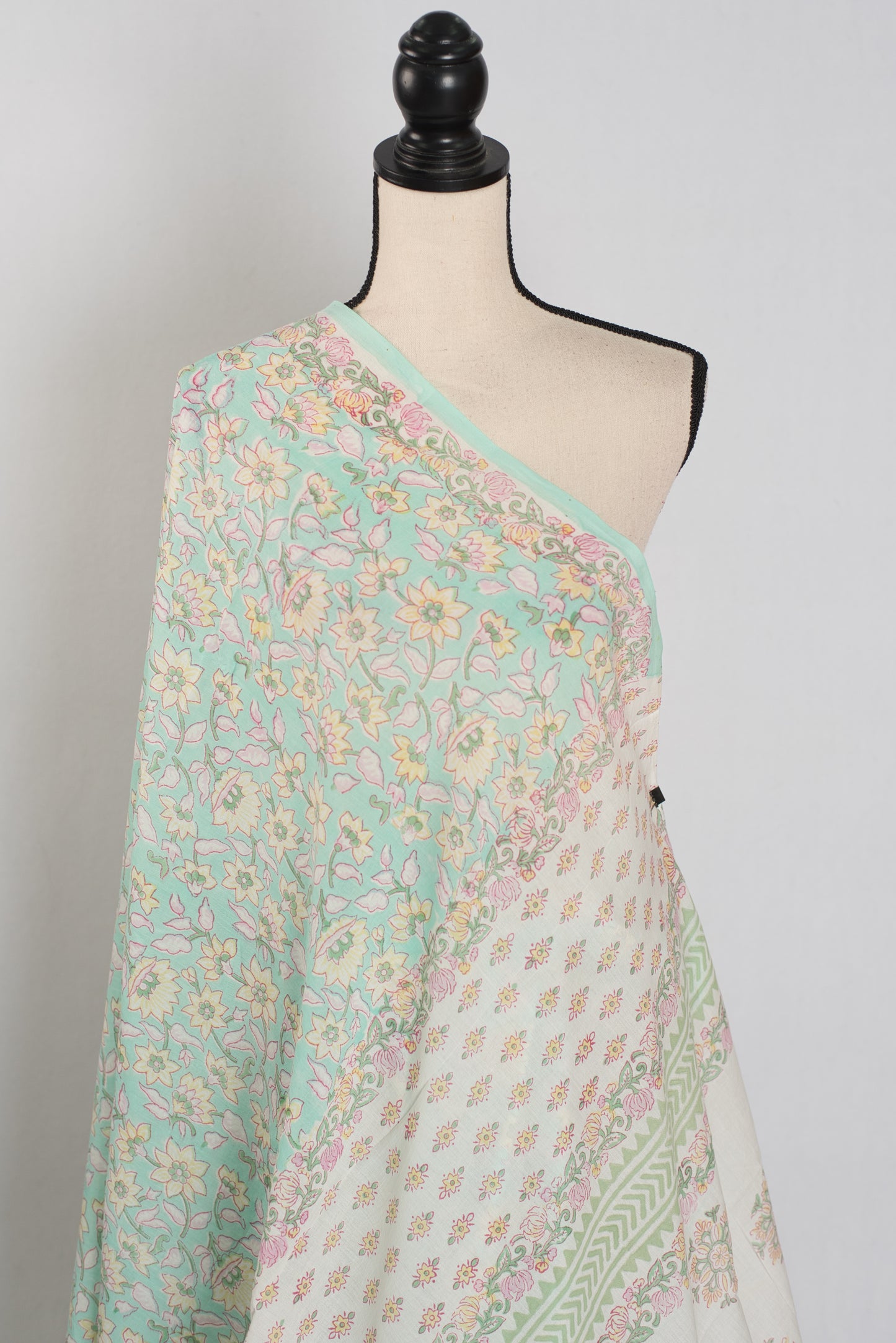 Nidhi: Sea Green & White Mulmul Cotton Saree | Premium Kalamkari Print image 4