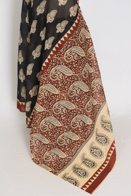 Kajal: Black Mulmul Cotton Saree with Kalamkari Prints | Pure Bengali Cotton image 3