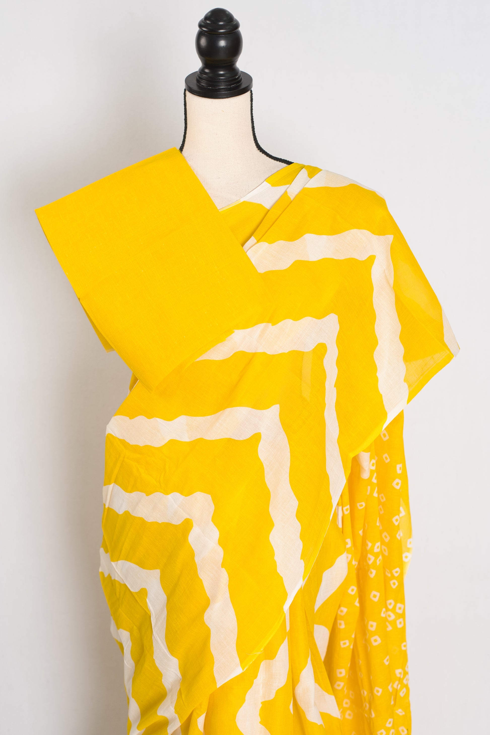 Shalini: Bright Yellow & White Contemporary Bengal Soft Mulmul Cotton Saree image 2