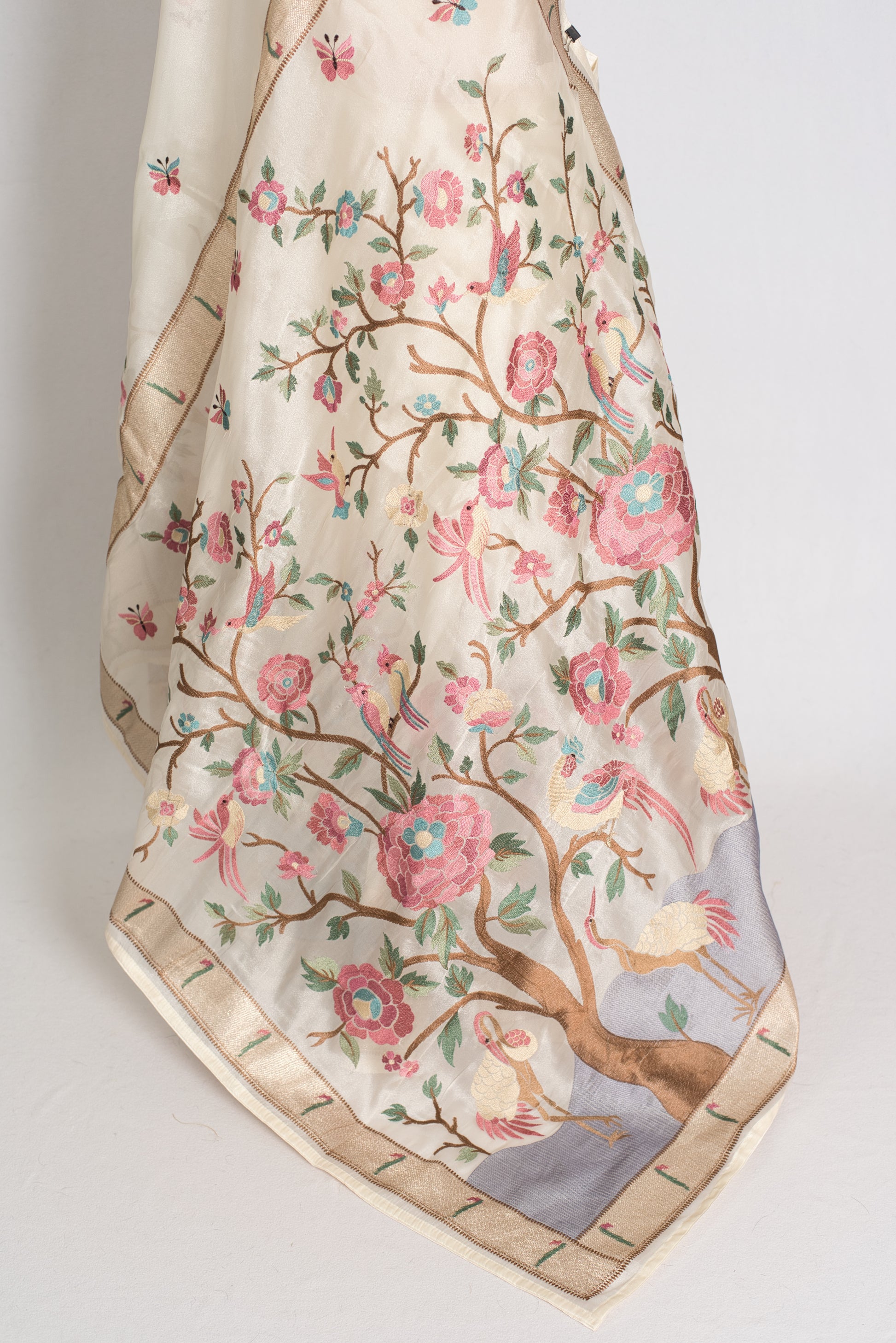 Sandhya : Embroidered Organza Designer Saree with 36 Size Blouse image 4