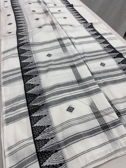Maya : Off White and Black Soft Cotton Dhaniakhali Saree with Temple Border image 7