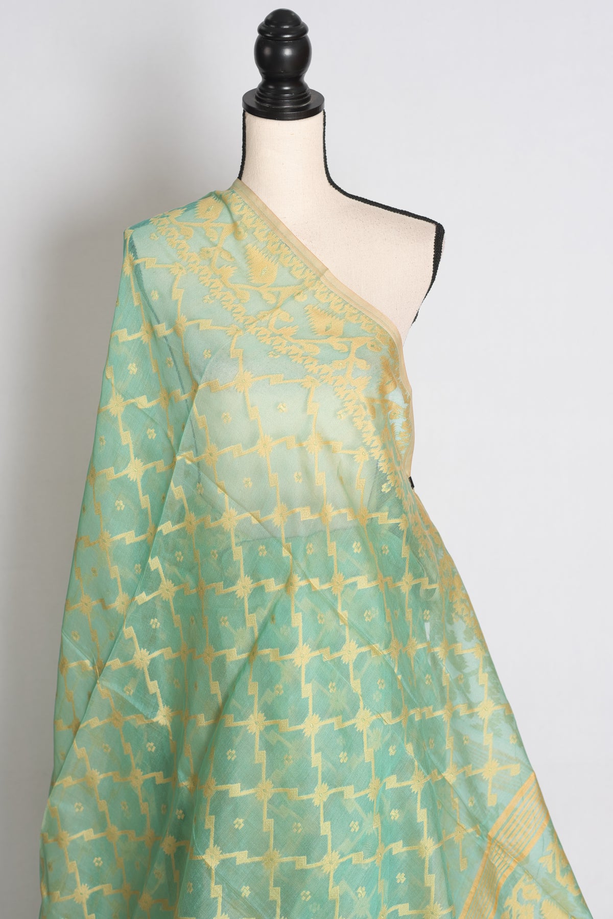 Pastel Green and Beige Jamdani saree — detail view